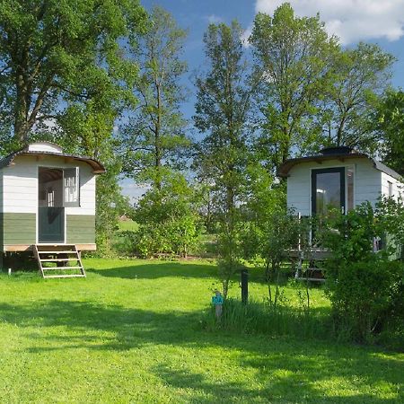 B&B Pipowagen "Het Wellnesst" Op Wellness Camping En B&B Stoltenborg Meddo エクステリア 写真