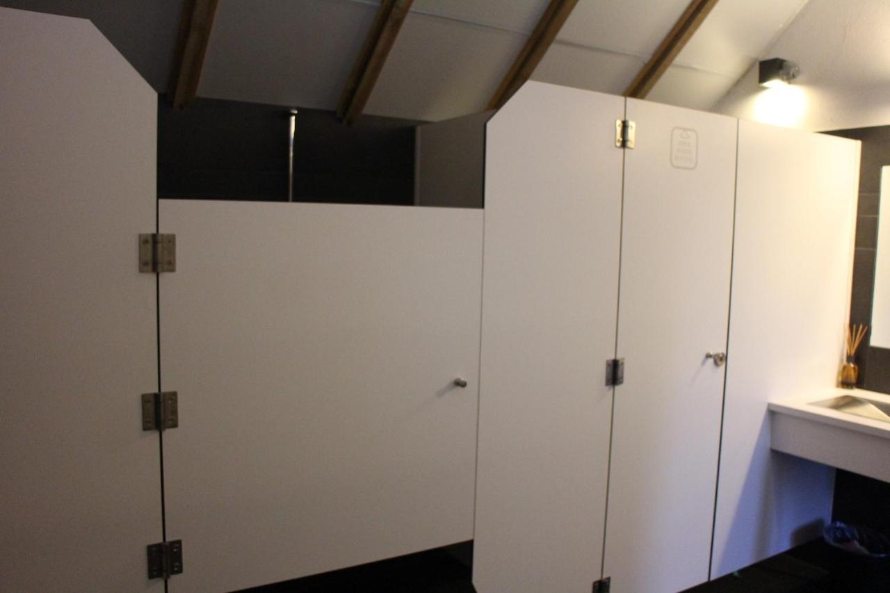 B&B Pipowagen "Het Wellnesst" Op Wellness Camping En B&B Stoltenborg Meddo エクステリア 写真