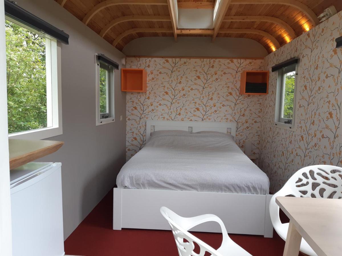 B&B Pipowagen "Het Wellnesst" Op Wellness Camping En B&B Stoltenborg Meddo エクステリア 写真