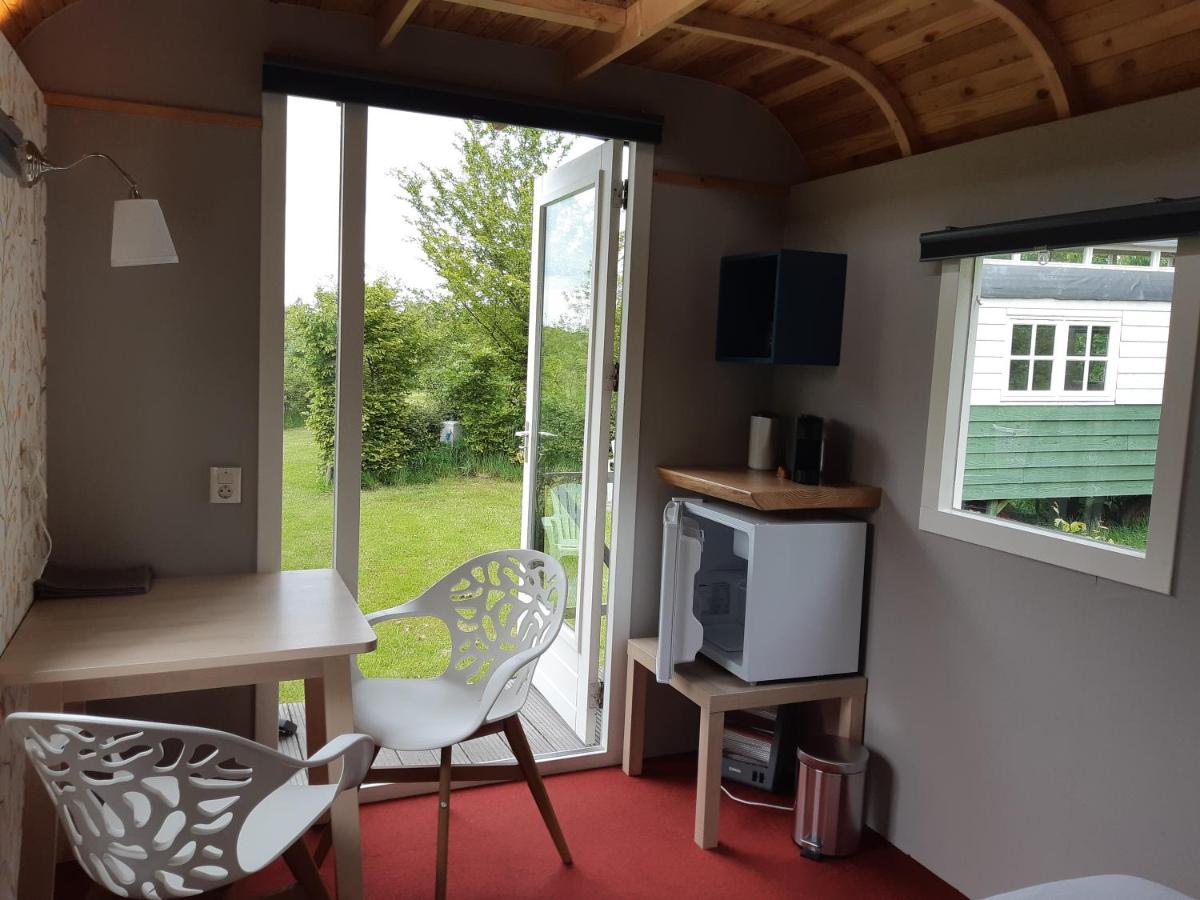 B&B Pipowagen "Het Wellnesst" Op Wellness Camping En B&B Stoltenborg Meddo エクステリア 写真
